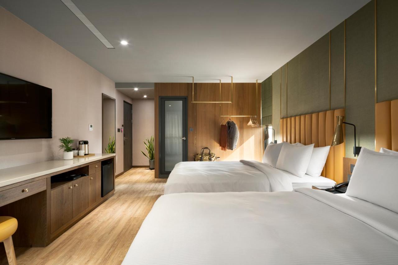 Kindness Day Hotel Tainan Buitenkant foto